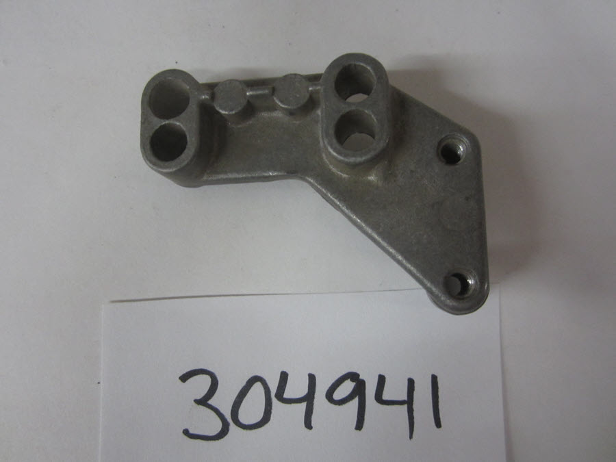 Evinrude Johnson OMC 0304941 - Lever to Cylinder Bracket