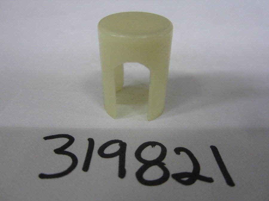 Evinrude Johnson OMC 0319821 - Trunnion Cap