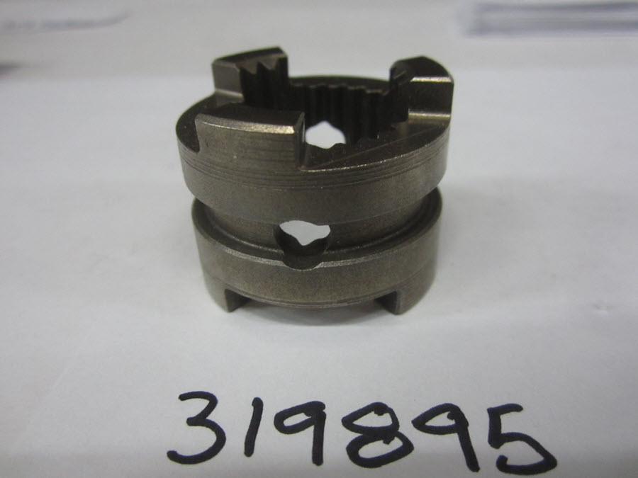 Evinrude Johnson OMC 0319895 - Shifter, Clutch Dog