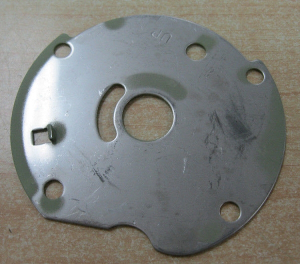 Evinrude Johnson OMC 0323597 - Impeller Housing Plate