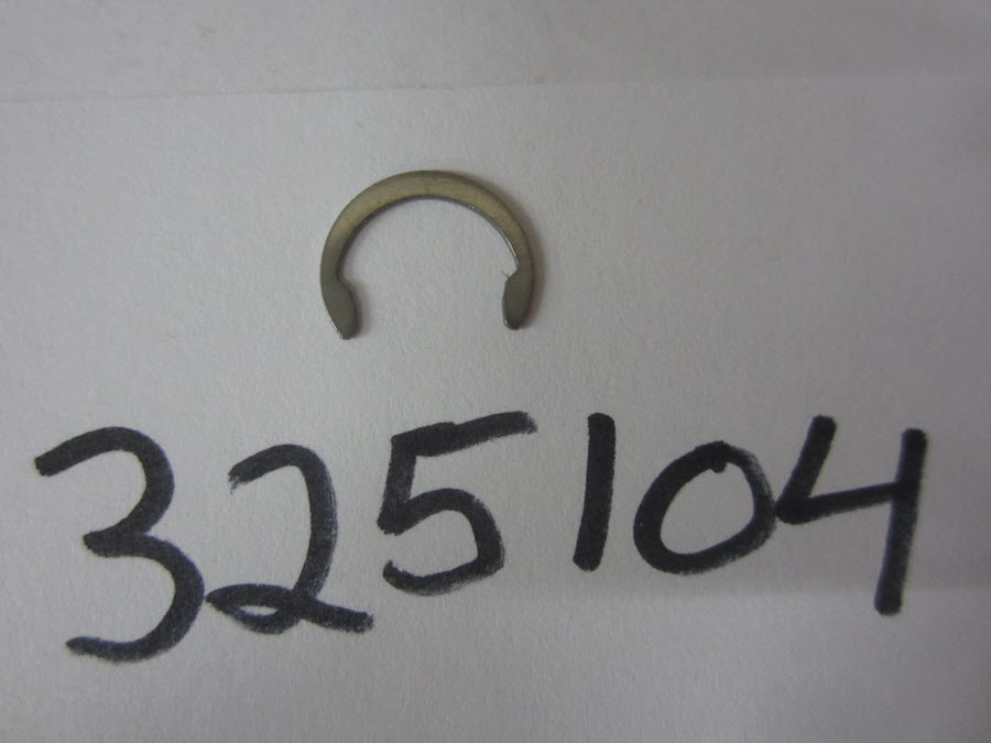Evinrude Johnson OMC 0325104 - Retaining Ring