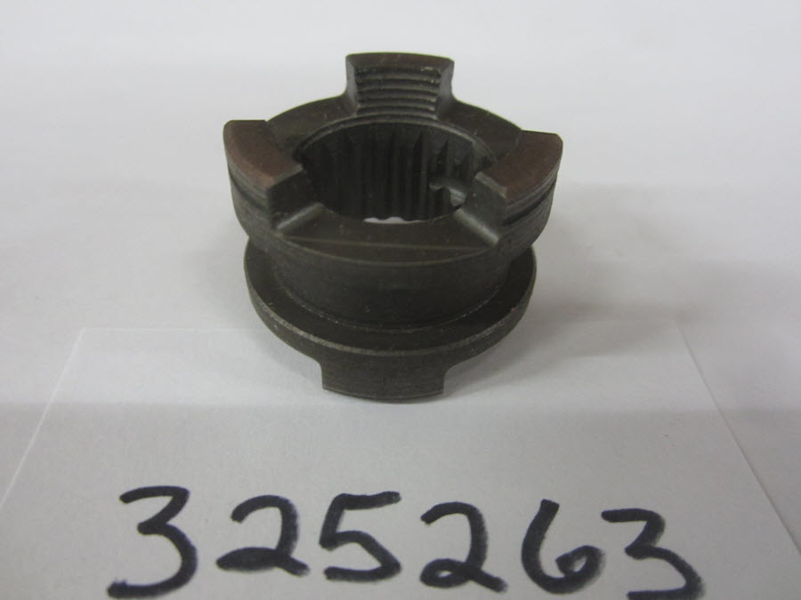 Evinrude Johnson OMC 0325263 - Shifter, Clutch Dog, 3 Lug