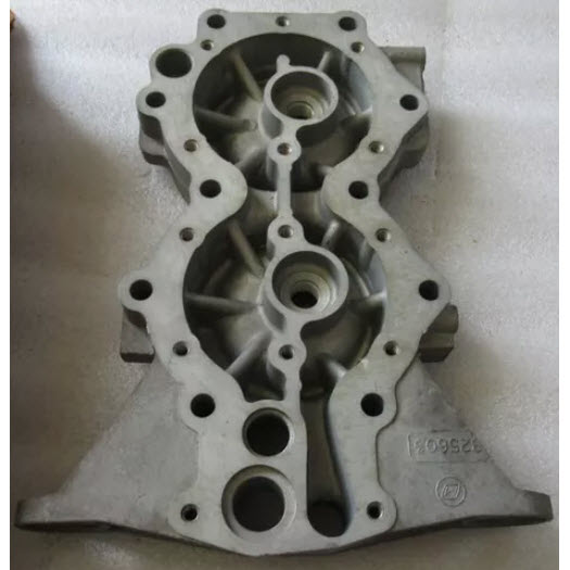 Evinrude Johnson OMC 0325603 - Cylinder Head