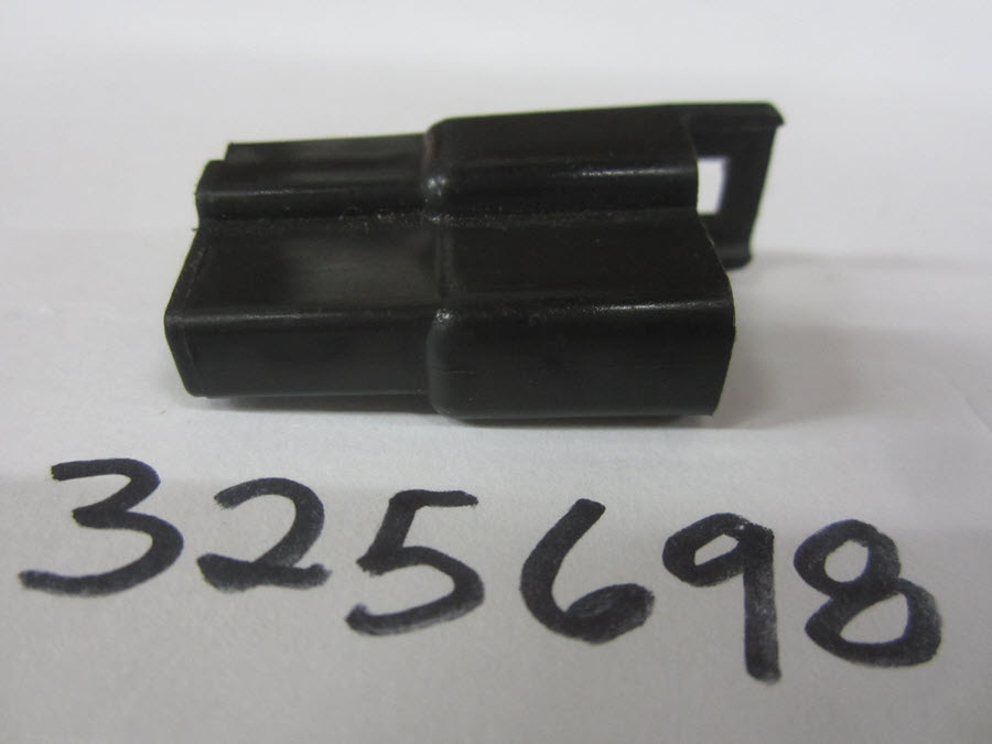 Evinrude Johnson OMC 0325698 - Connector, Tilt and Trim