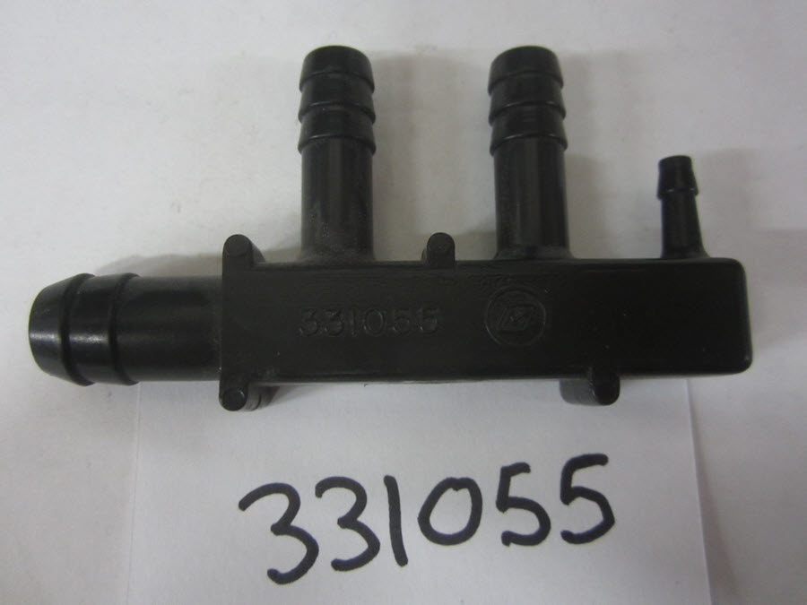 Evinrude Johnson OMC 0331055 - Connector