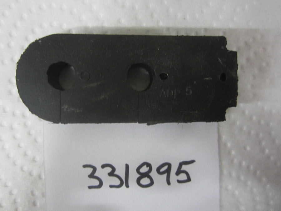 Evinrude Johnson OMC 0331895 - Grommet