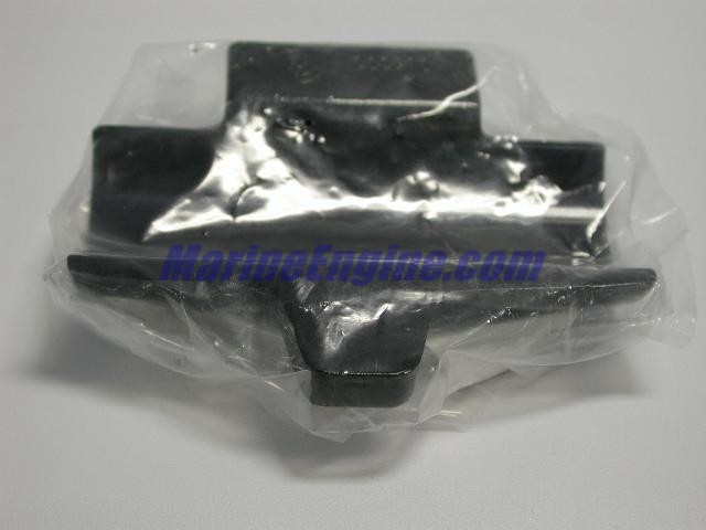 Evinrude Johnson OMC 0332773 - Clamp
