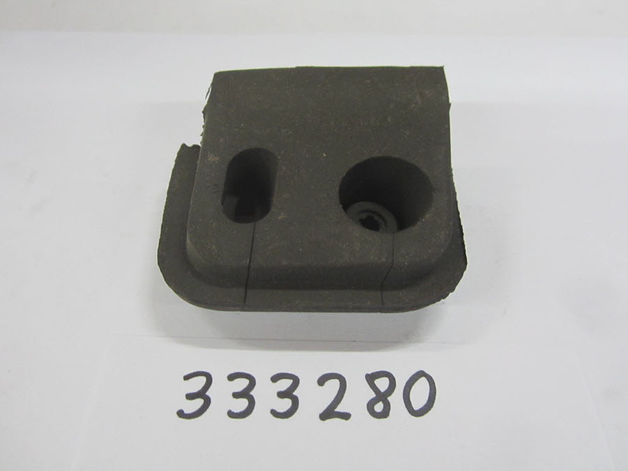 Evinrude Johnson OMC 0333280 - Grommet