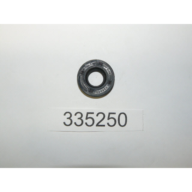 Evinrude Johnson OMC 0335250 - Seal, Bearing Housing