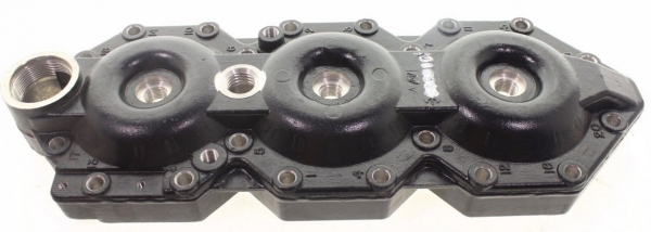 Evinrude Johnson OMC 0338311 - Cylinder Head