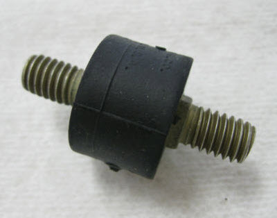 Evinrude Johnson OMC 0377582 - Rubber Mount