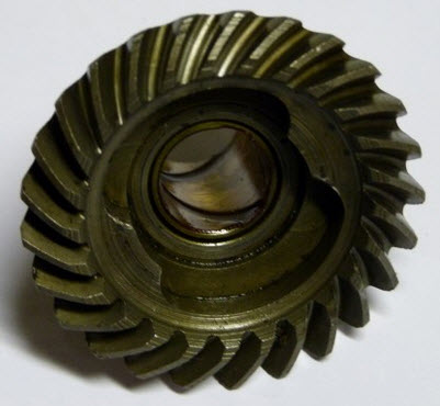 Evinrude Johnson OMC 0387209 - Forward Gear And Bushing
