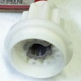 Evinrude Johnson OMC 0398316 - Propeller Clutch Hub