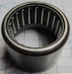 Evinrude Johnson OMC 0398529 - Roller Bearing and Seal