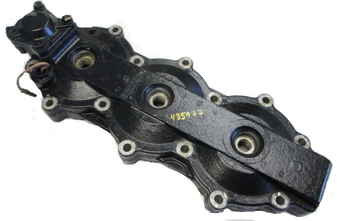 Evinrude Johnson OMC 0435977 - Cylinder Head Assembly