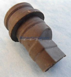 Evinrude Johnson OMC 0512415 - Connector - Plug