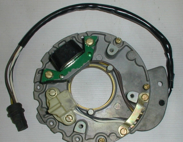 Evinrude Johnson OMC 0582413 - Sensor and Plate Assembly