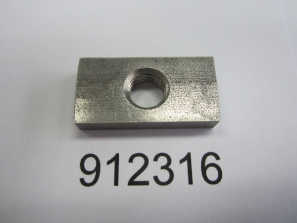 Evinrude Johnson OMC 0912316 - Nut