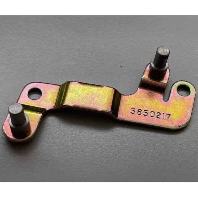 Evinrude Johnson OMC 3850217 - Lever & Pin Assembly