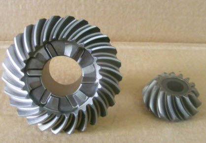Evinrude Johnson OMC 5004939 - Gear Set, Forward & Pin/Cr