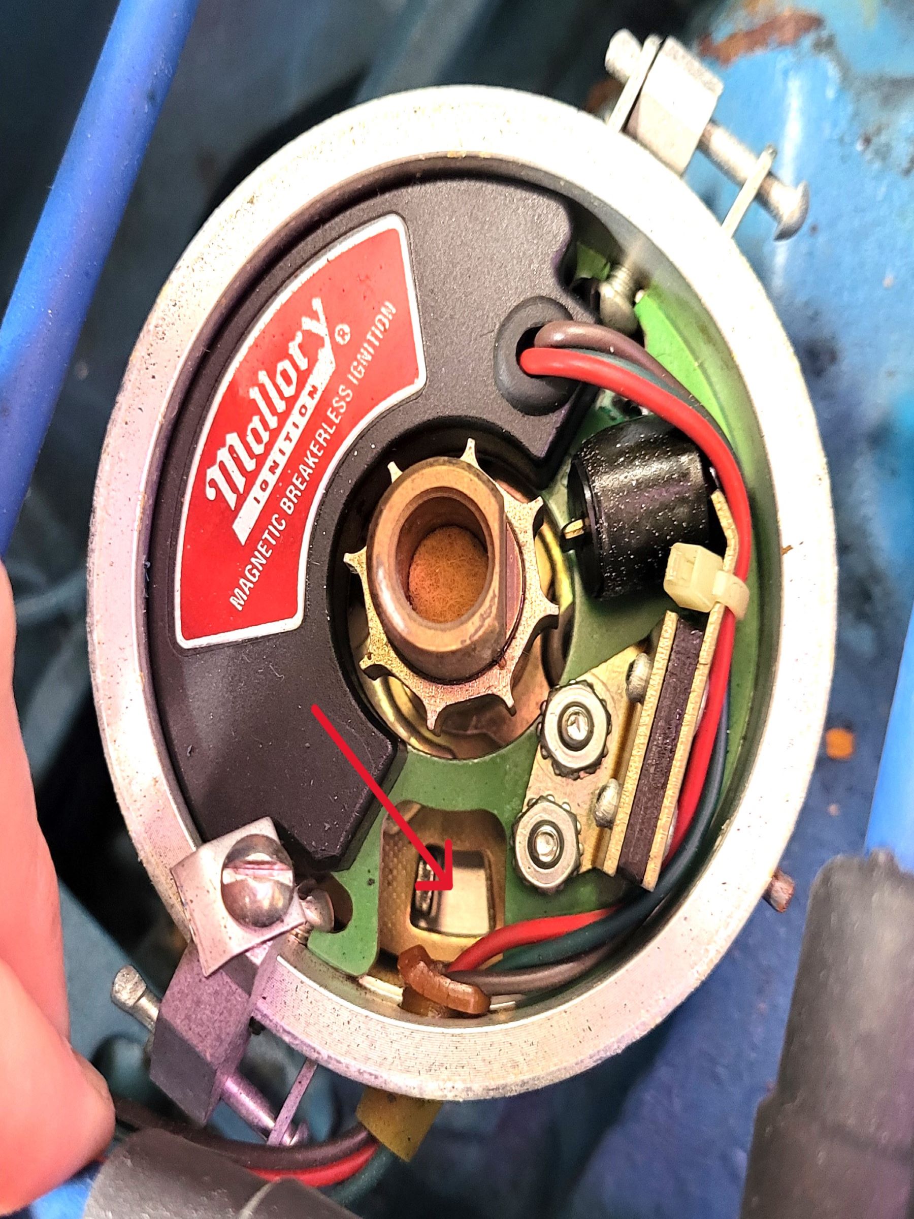 port engine distributor.jpg
