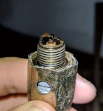 dirtyplug.jpg