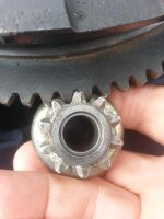 orig_flywheel_old_pinion.jpg orig_flywheel_old_pinion.jpg