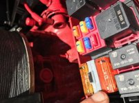 fuse block.jpg fuse block.jpg