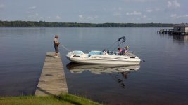 boat on blakshear 12081802.JPG