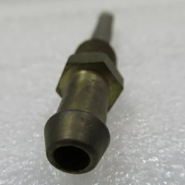 Evinrude Johnson OMC 0376161 - Nipple & Screw (376161)