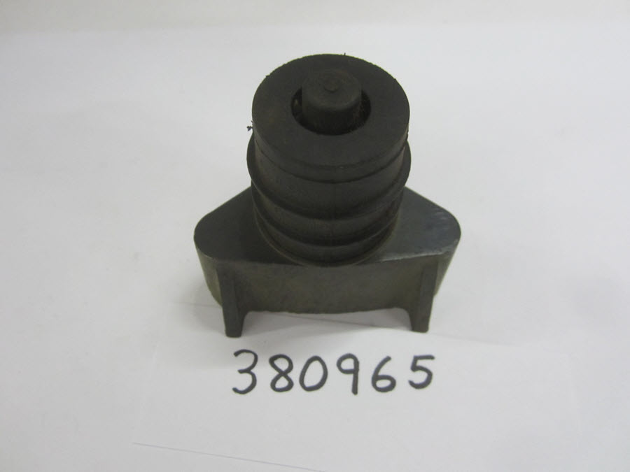 Evinrude Johnson OMC 0380965 - Rubber Mount (380965)