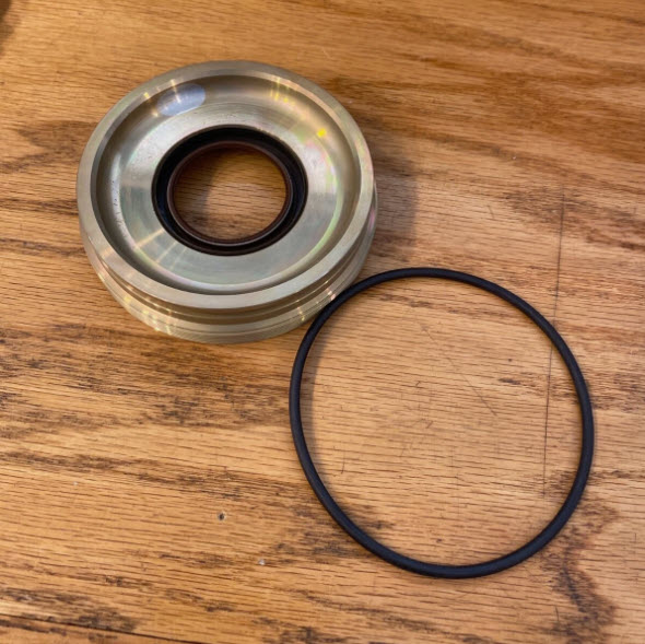 Mercury Quicksilver 53-8M0205246 - RETAINER/SEAL KIT