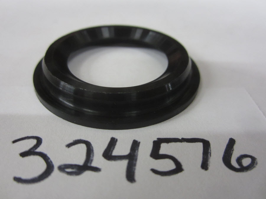 Evinrude Johnson OMC 0324576 - Thrust Washer & Seal (324576)