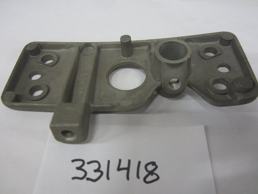 Evinrude Johnson OMC 0331418 - Locating Bracket, (331418)