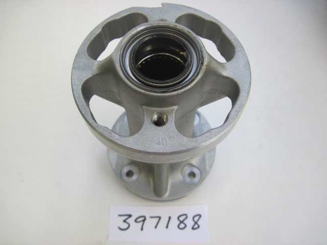 Evinrude Johnson OMC 0397188 - Bearing Housing Assembly (397188)