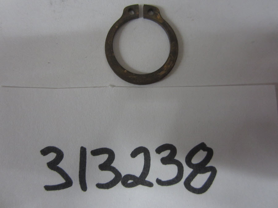 Evinrude Johnson OMC 0313238 - Retaining Ring