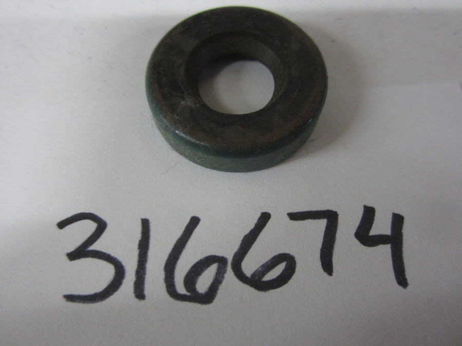 Evinrude Johnson OMC 0316674 - Oil Seal