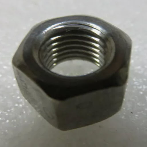 Evinrude Johnson OMC 0552938 - Nut